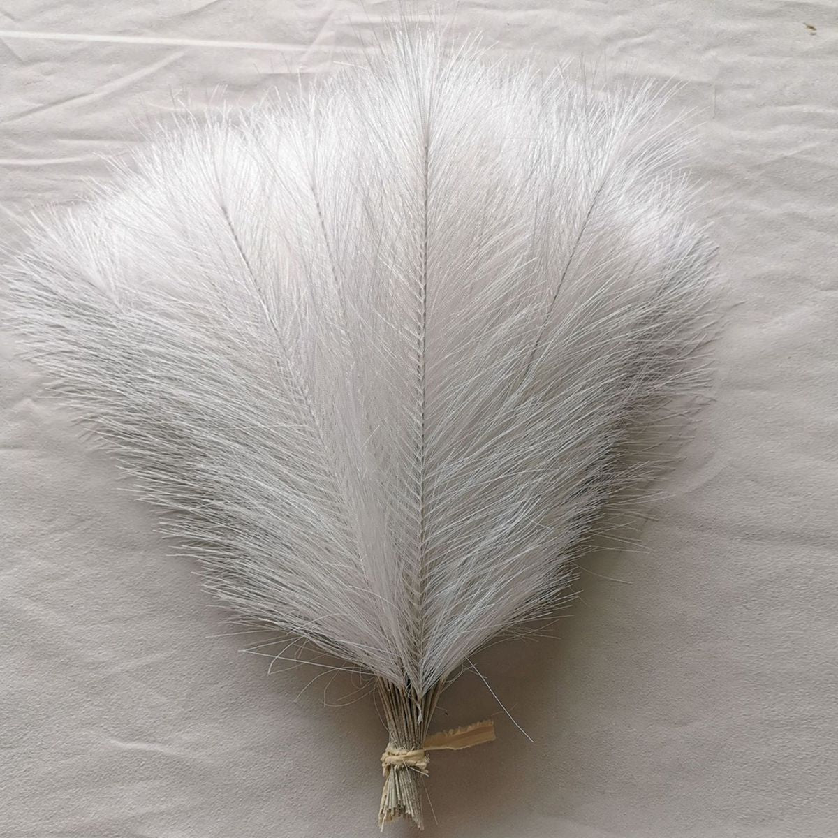 Premium Artificial Pampas Grass for Living Room Decor